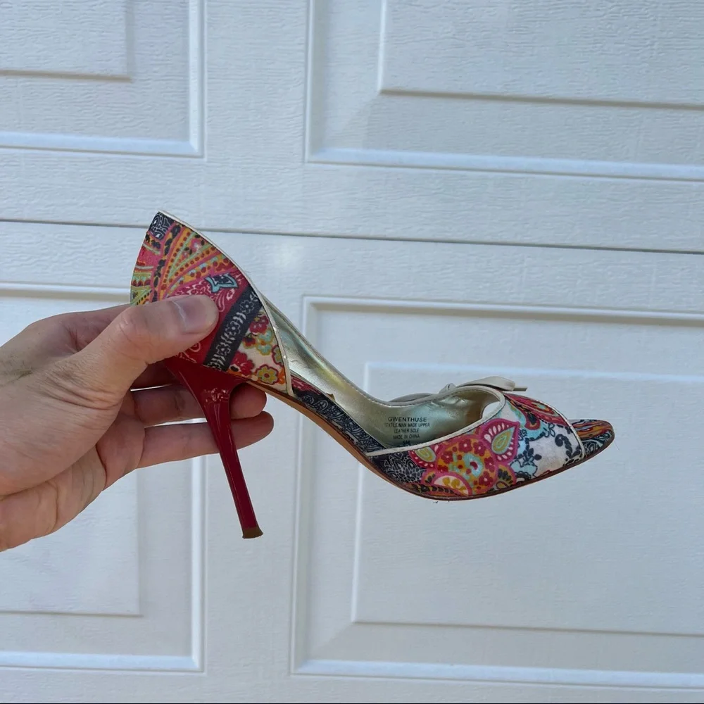 AMAZING GUESS BY MARCIANO HIGH HEELS - Picture 8 of 11